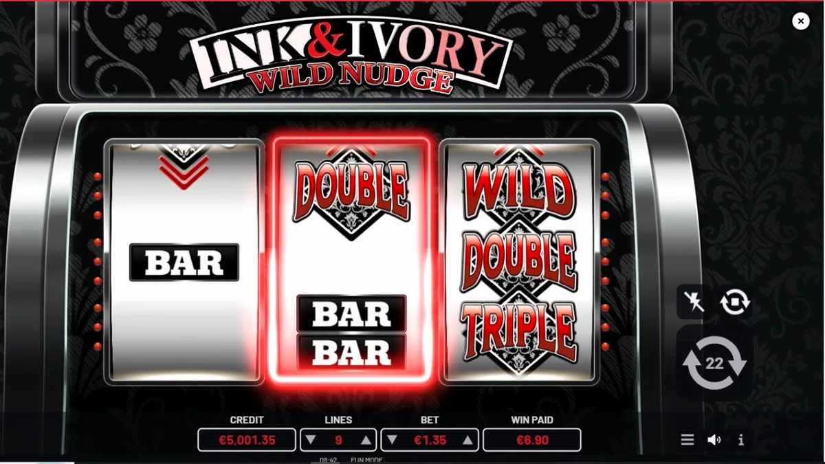 Tampilan visual slot Ink & Ivory dengan desain minimalis hitam dan putih.
